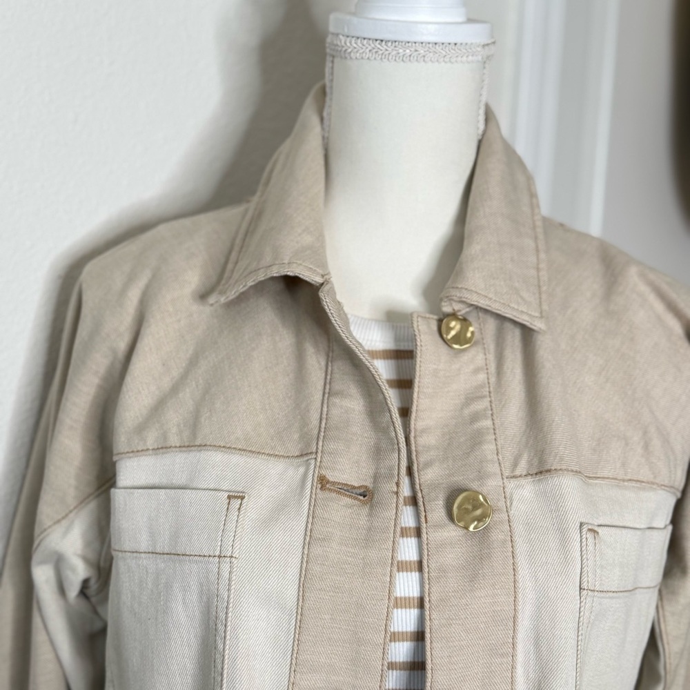 Chico's Beige Flare Jeans and Jacket - Picture 4 of 16